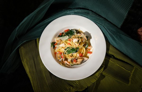 Exploring how uk cities innovate to combat air pollution and boost public health